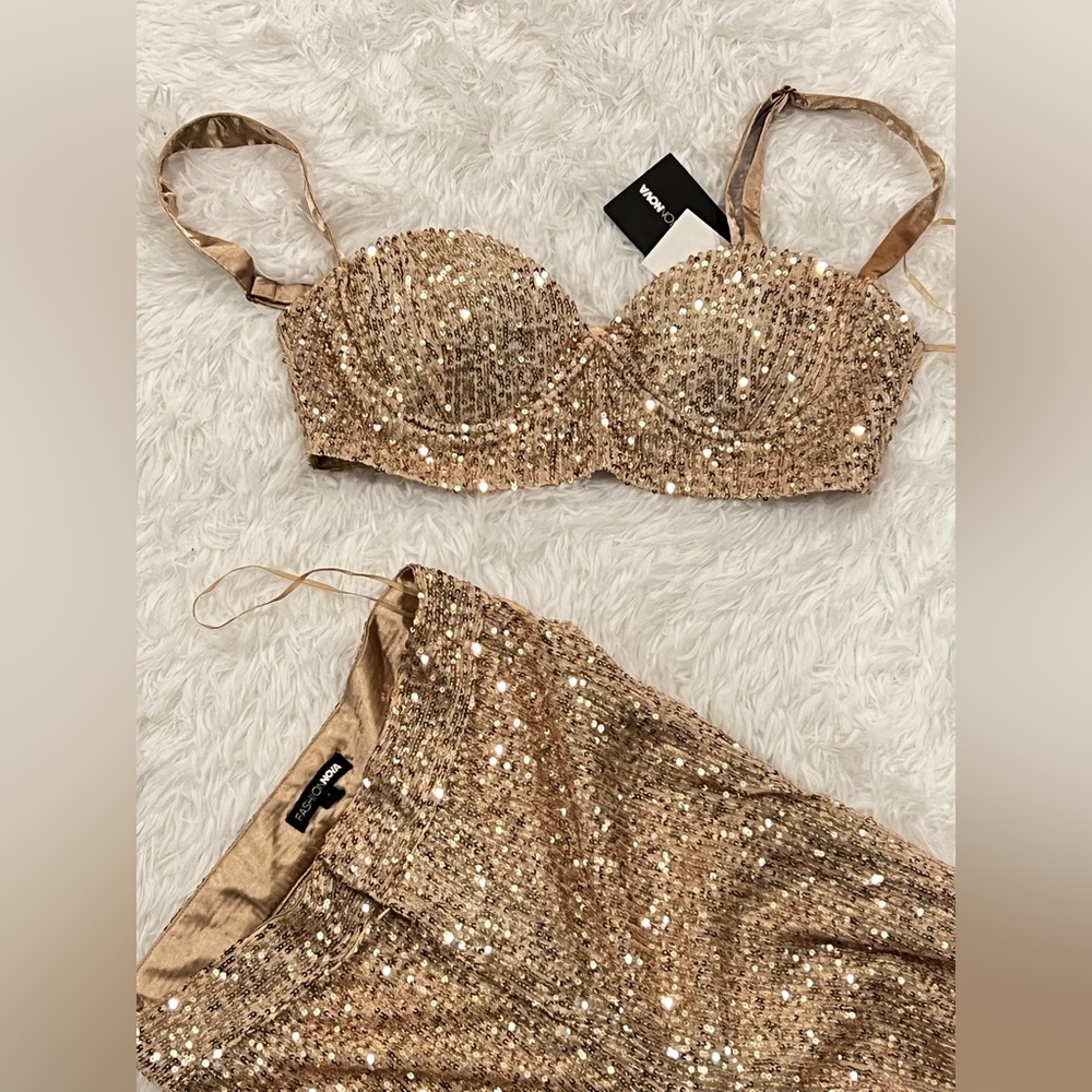 Fashion Nova Sequin Gold Two-Piece Set - Sparkling Bra & high waist pants